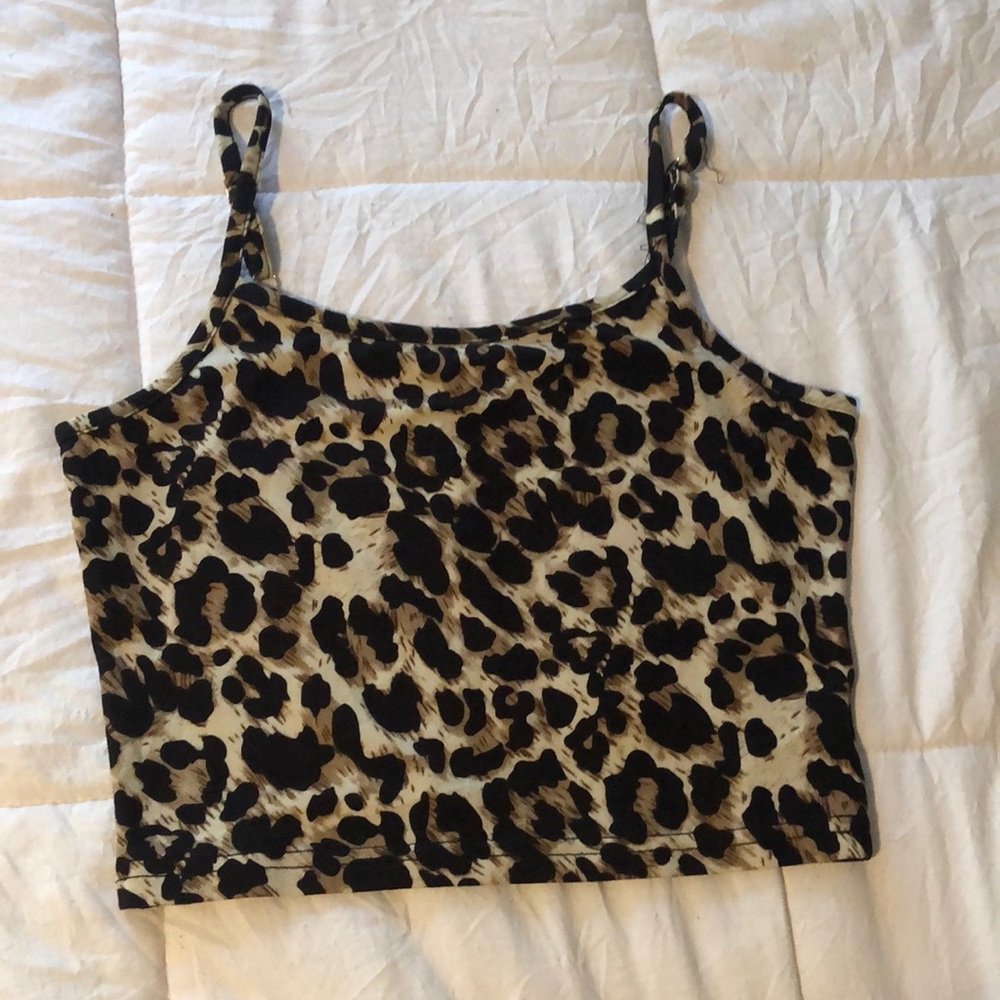 cropped tank top
